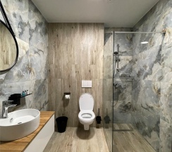 Улучшенный номер с одной кроватью Queen size (Отель Маяк) в Мёд & Маяк