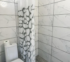 Бунгало улучшенное с 1 двуспальной кроватью №4 в 9-й километр