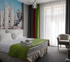 Комната делюкс с 1 двуспальной кроватью в Hotel design style