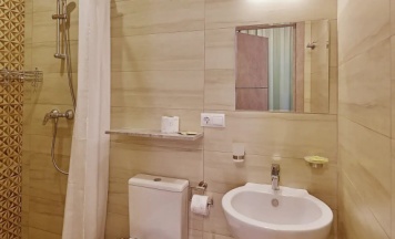 Семейный номер Classic с видом на внутренний двор в Nautilus family