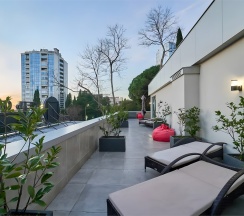 Люкс с террасой и видом на город и море в IL Punto