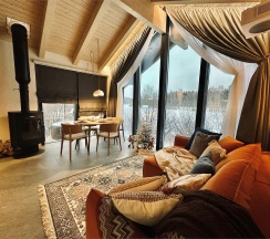 Лодж 3 с бесплатной сауной + Безлимитное посещение ЕлятыПарка в ЕлятыЛодж