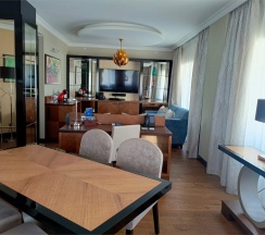 ЛЮКС БИЗНЕС-КЛАССА С БОЛЬШОЙ КРОВАТЬЮ (KING SIZE) И ДОСТУПОМ В БАР-ГОСТИНУЮ в Doubletree by Hilton Tyumen