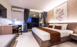 Трёхместный номер с балконом в Отель Citrus Patong Hotel by Compass Hospitality