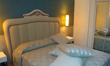 Одноместный номер Classic односпальная кровать в JR Hotels Oriente Bari
