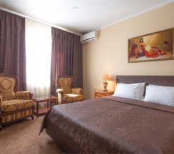 "Люкс" в Чернышевой