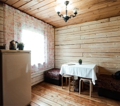 Дом улучшенный в Малиновый остров