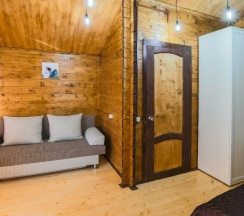 Домик-бунгало в Art Home