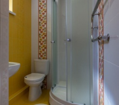 Трёхместный номер в Ника