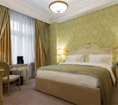 Двухместный номер Коллекшен Премиум (двуспальная кровать) в Radisson Collection Москва