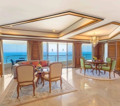 Двухместный люкс Regency c 1 комнатой двуспальная кровать в Royal Cliff Beach Hotel Pattaya