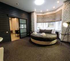 Апартаменты с видом на город в City apartments-deluxe room
