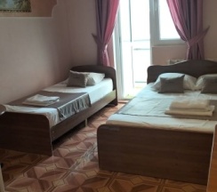 Трехместный Стандарт с балконом в Ангелина
