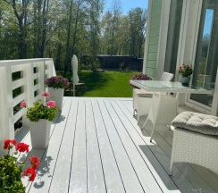 Вилла с видом на сад в My home your home