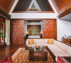 Двухместная Hong See двуспальная кровать в Mom Tri's Villa Royale