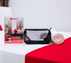 Двухместный номер Standard двуспальная кровать в RedDoorz Premium @ Vista Heights Legarda