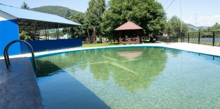 Нижняя Ермоловка: Турбаза Архыз Триумф