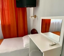 4 местный номер Делюкс в Петрович