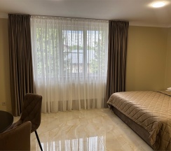 Четырёхместные апартаменты категории "Комфорт" в Astoria Apartments