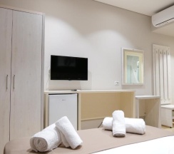 Трёхместный номер Standard с балконом в Hotel Alpha
