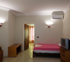Семейный люкс в Golden Rose Hotel