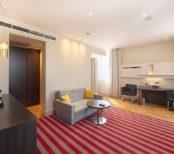Двухместный люкс Deluxe двуспальная кровать в Mercure Warszawa Grand