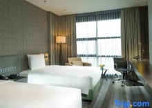 Двухместный номер Premium 2 отдельные кровати в Holiday Inn Bangkok Sukhumvit, an IHG Hotel