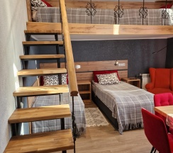 4-местный номер комфорт №9 в Наш