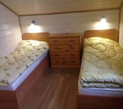 Коттедж с балконом и с красивым видом из окна в Гостевой дом