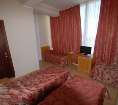 Четырехместный "Стандарт" с балконом в Аллес