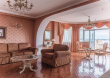 Номер люкс Cosmos в Cosmos Petrozavodsk hotel