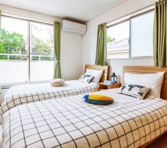 Коттедж с 4 комнатами в Cozy House A