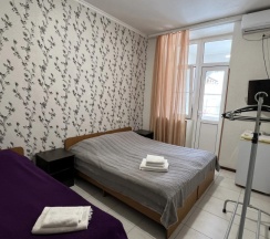 Трёхместный номер Standard с балконом и с видом на горы в ДавЭль