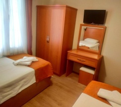 Трёхместный номер Standard в Yalcin Hotel