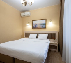 Стандарт с балконом в Golden House