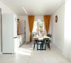 Дом в У Аэропорта