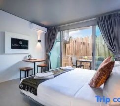 Двухместный номер Deluxe с балконом двуспальная кровать в Kamala Resotel