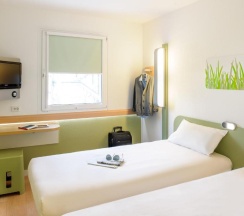 Двухместный номер Standard 2 отдельные кровати в B&B HOTEL Köln-Marsdorf