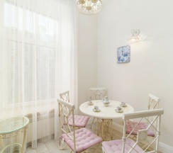 Двухкомнатные апартаменты "Сапфир" с кухней и видом на город в Orfei Hotel