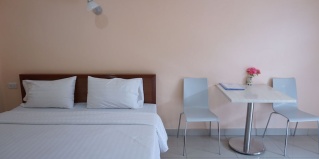 Ранонг: Отель Jirasin Hotel & Apartment