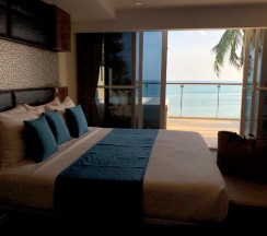 Люкс Spa Bath с 2 комнатами с видом на море в Отель Royal Beach Boutique Resort & Spa