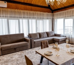 Люкс номер с прямым видом на море на 4-5 человек в Golden beach