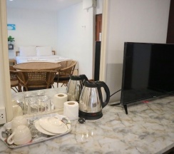 Трёхместный номер Standard с балконом в Sunshine Guest House