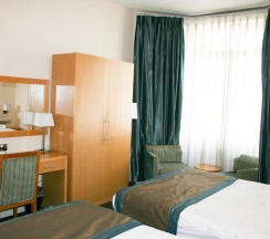 Семейный номер Superior в Cromwell Crown Hotel