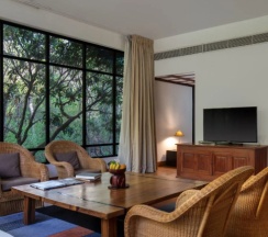 Двухместный люкс Luxury двуспальная кровать в Heritance Kandalama