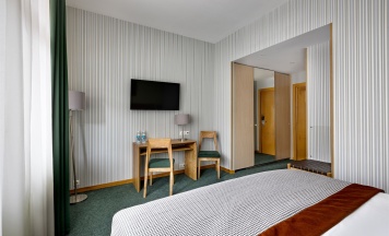 Стандартный номер с балконом в Tulip Inn 3*