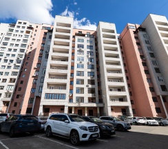 Квартира в Апартаменты на Вахитовский район, улица Калинина, 60