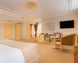 Джуниор сюит КОРНЕР в Rimar Hotel Krasnodar