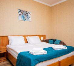 Семейный двухкомнатный до 6 гостей с балконом в Джульетта