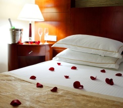 Двухместный люкс с балконом двуспальная кровать в Park Hotel Bishkek